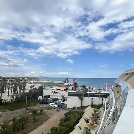 17c, Heliopolis C Au Village Naturiste *