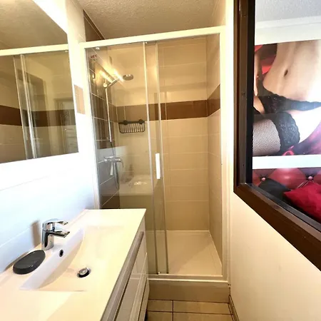 17c, Heliopolis C Au Village Naturiste *