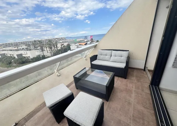 17c, Heliopolis C Au Village Naturiste Agde