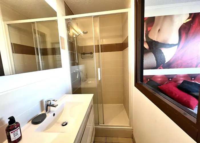 17c, Heliopolis C Au Village Naturiste *