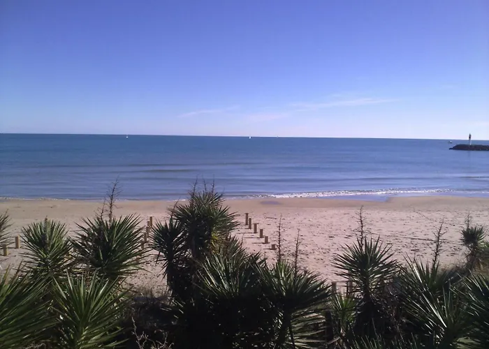 17c, Heliopolis C Au Village Naturiste *